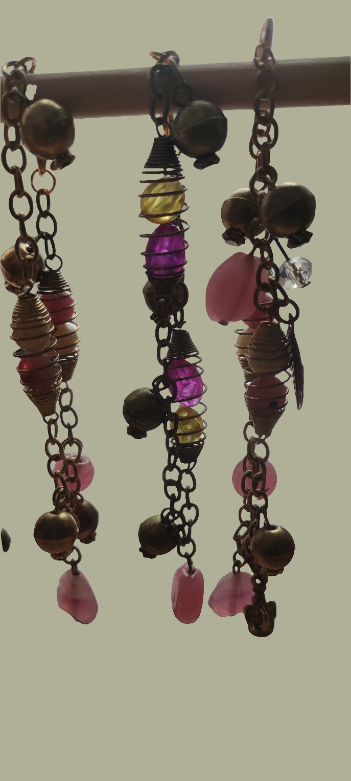 Bracelet en métal et perles rose