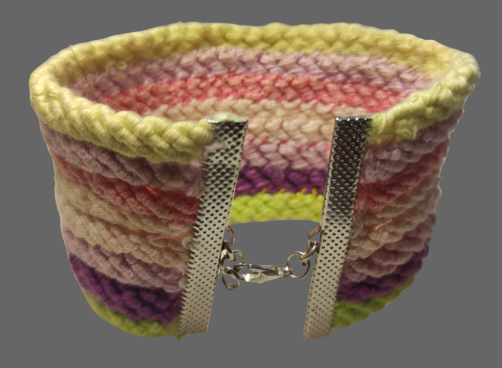 Façon bracelet brésilien en cotton avec fermoir