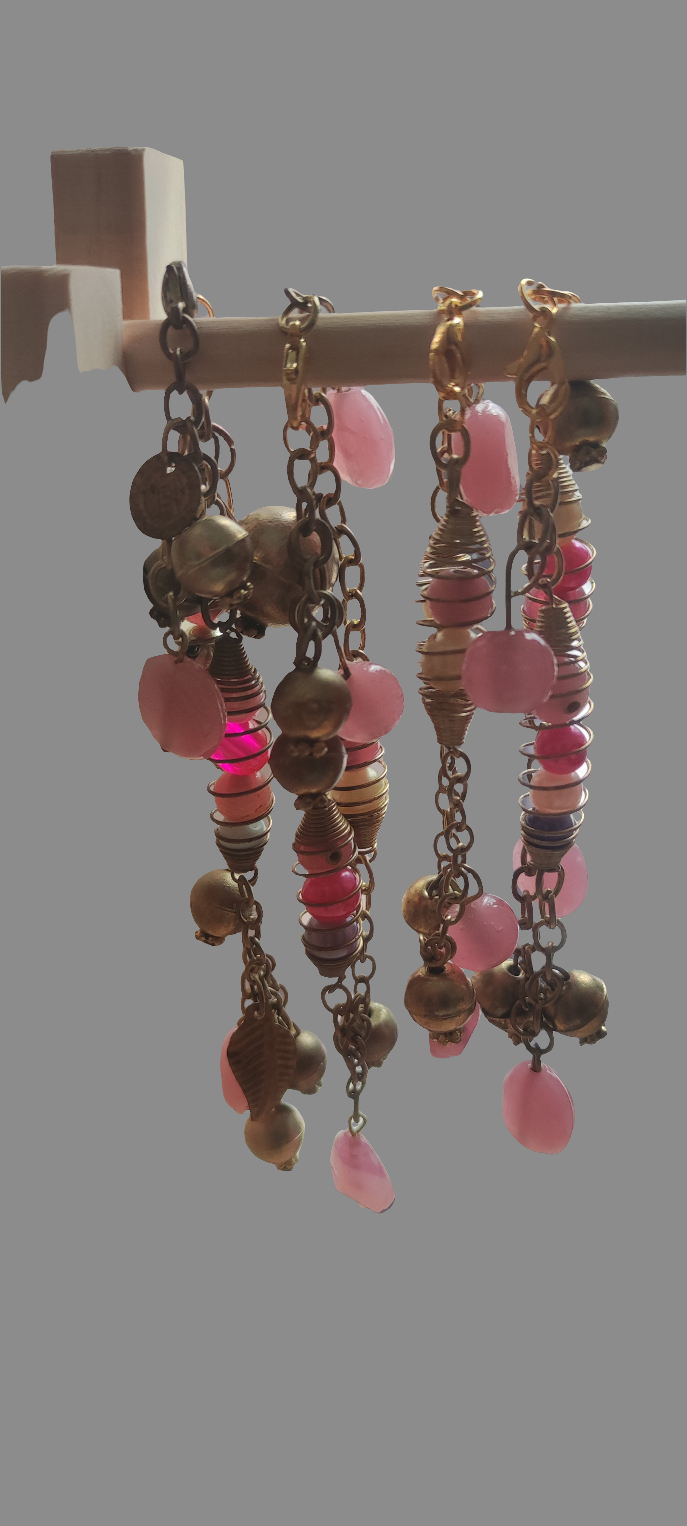 Bracelet en métal et perles rose