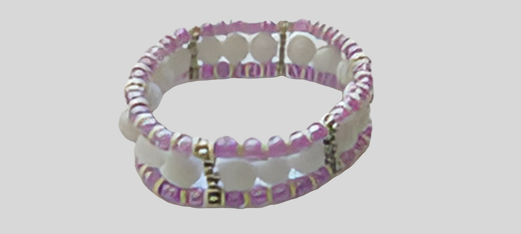 Bracelet métal et  perles blanches