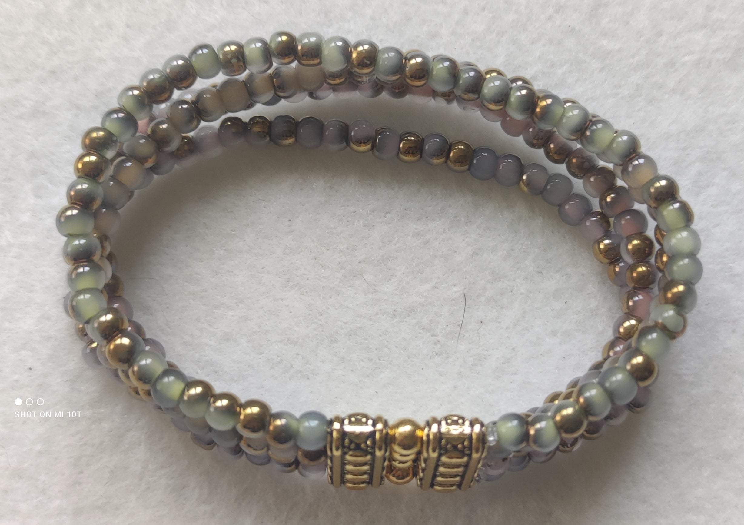 Bracelet en perles de couleurs