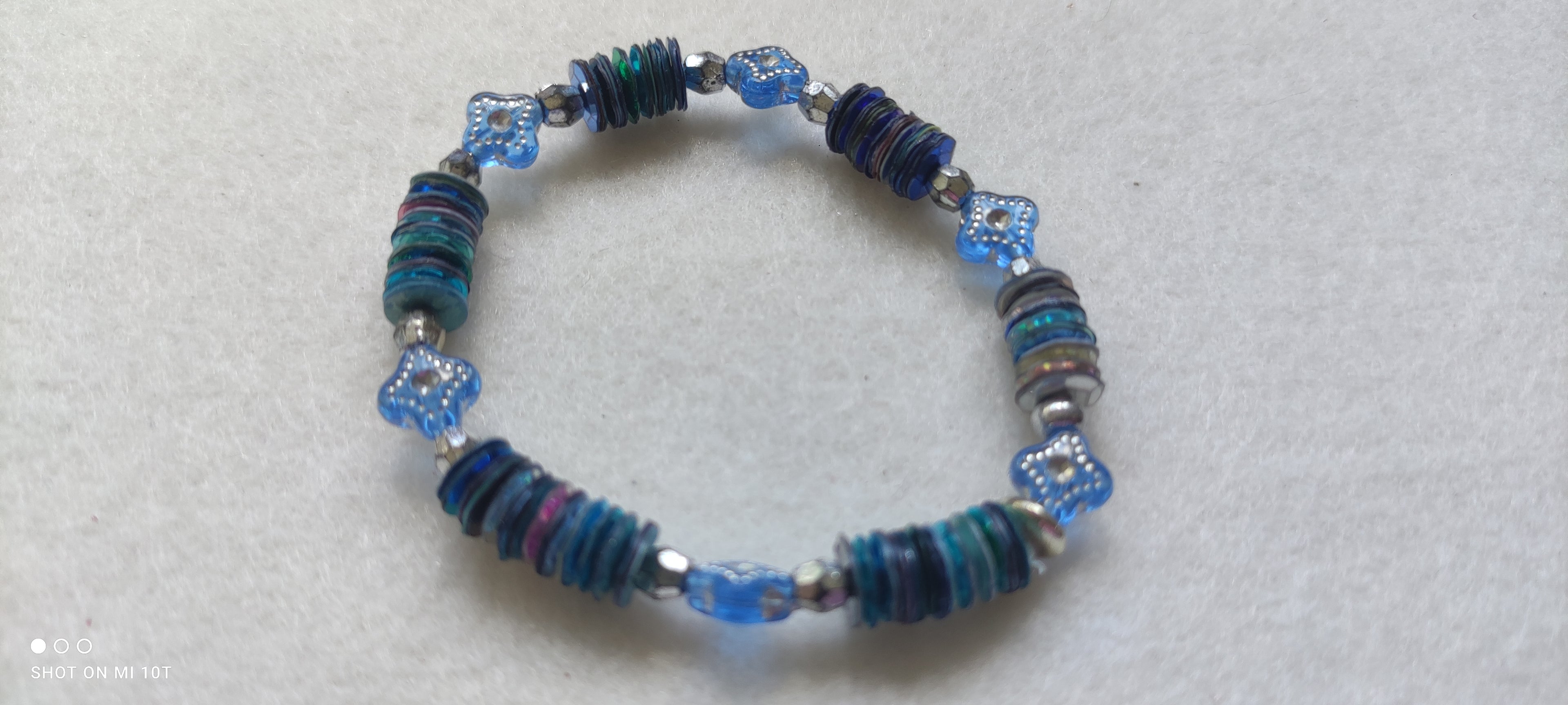 Bracelet en perles et ségin