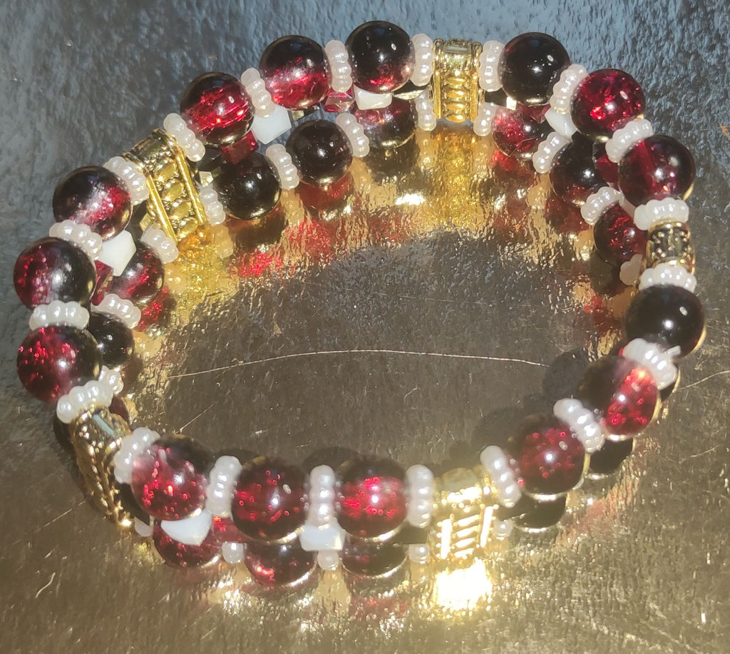 Bracelet en perles de verre rouge et noir
