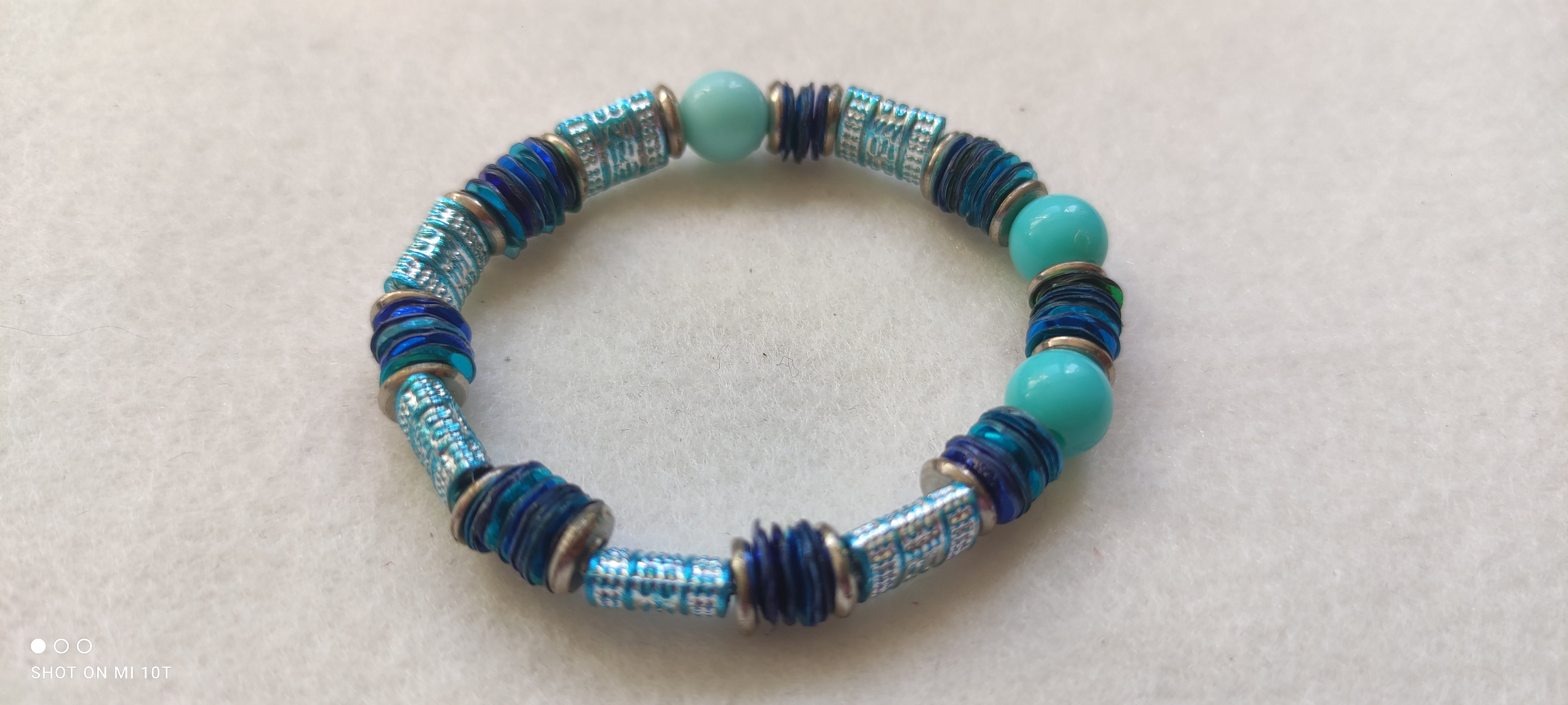 Bracelet en perles et ségin