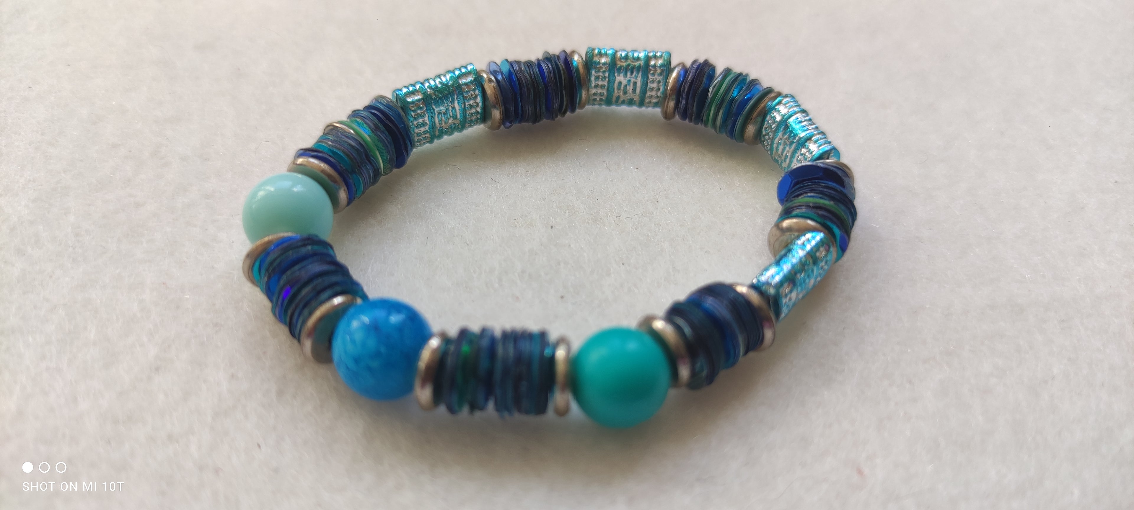 Bracelet en perles et ségin