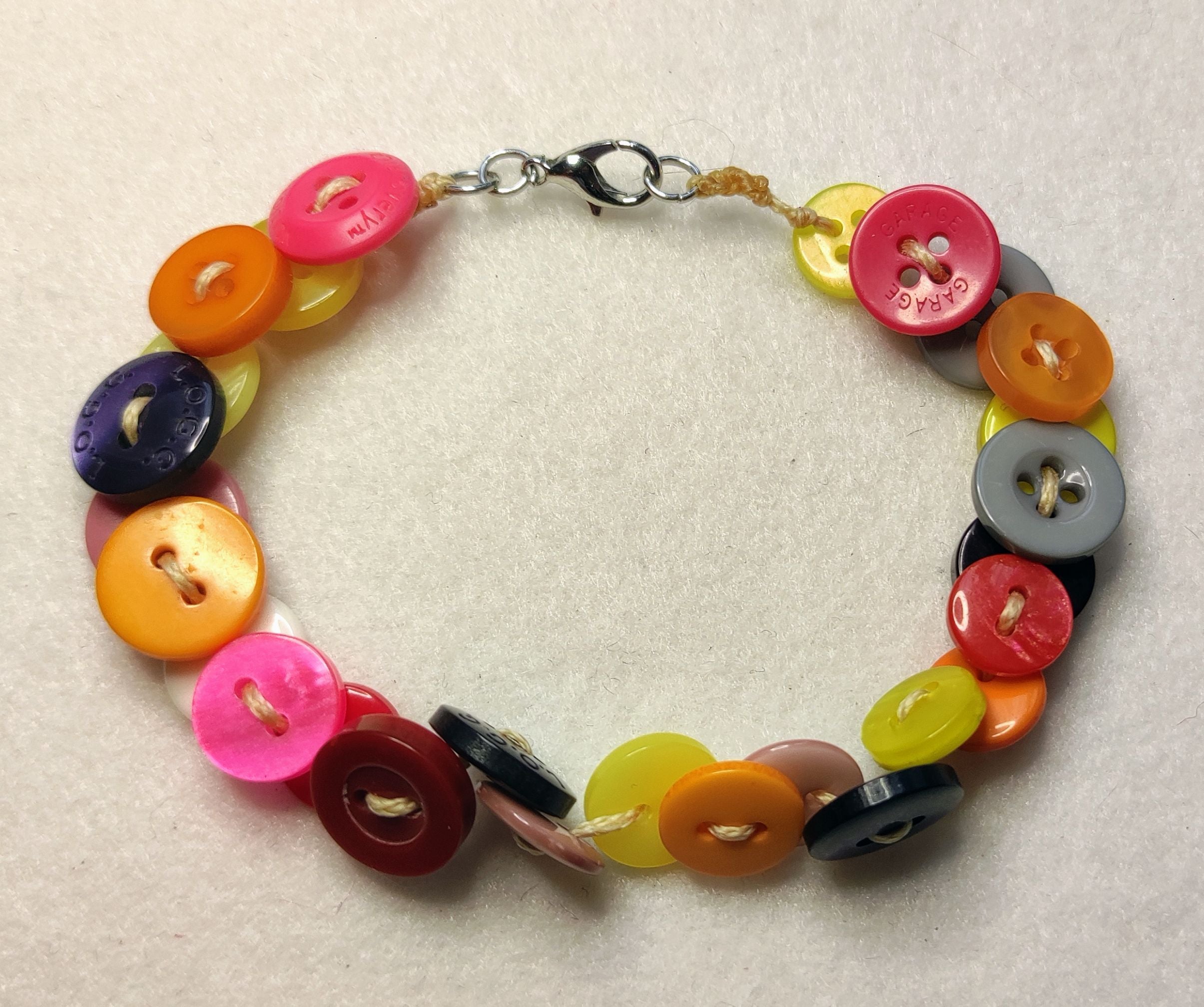 Bracelet bouton avec fermoir