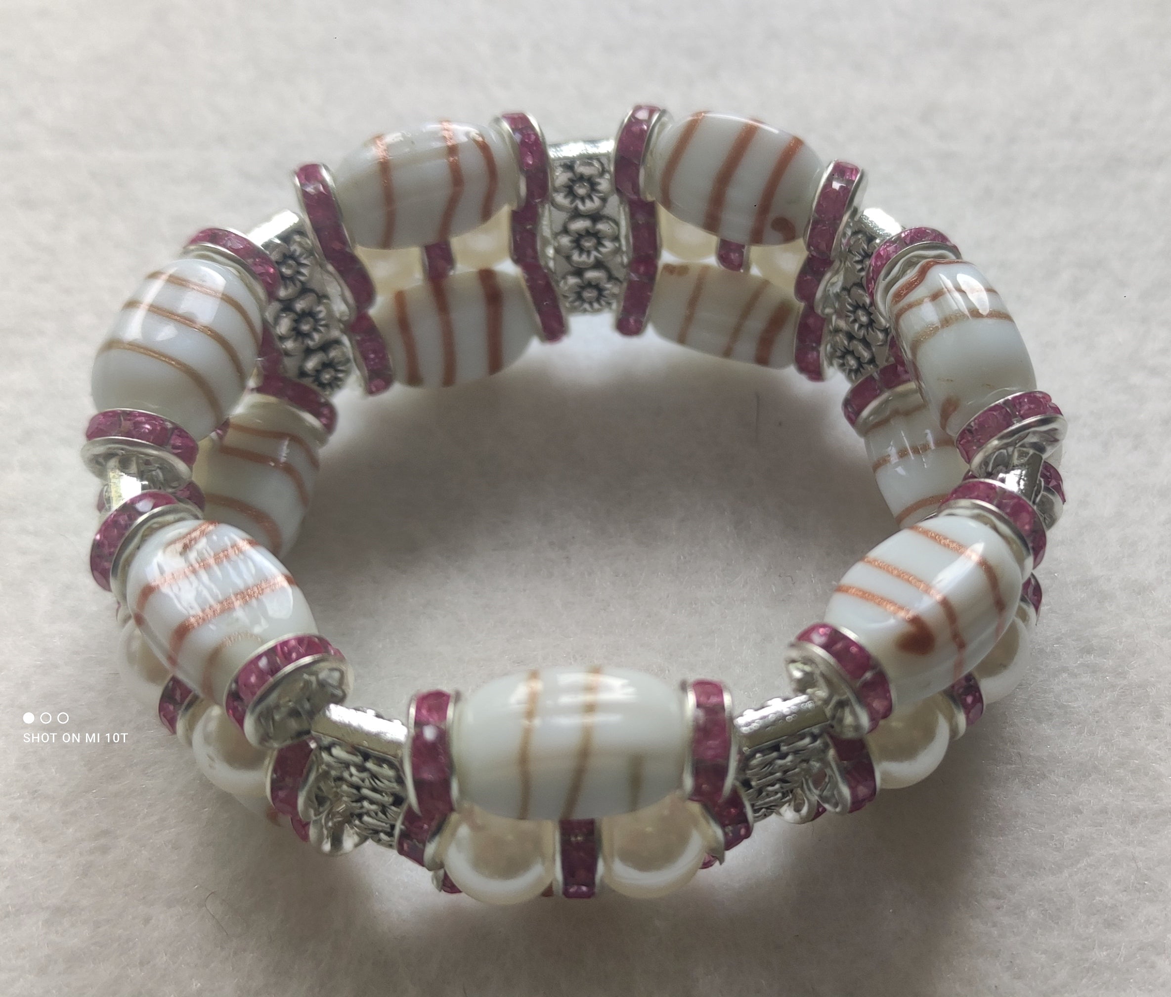 Bracelet en verre avec perles d'espacement